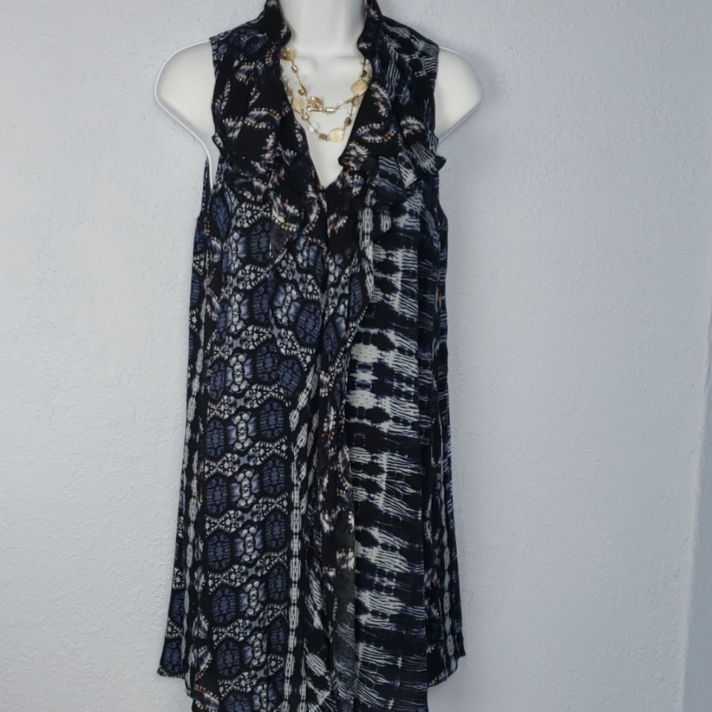 BCBGMAXARIA Navy Multi Dress size XS